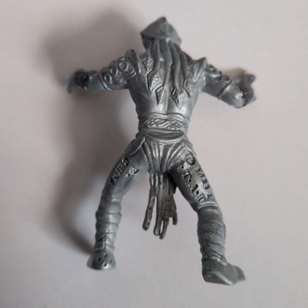 ☆【激レア！極美品！】仮面ライダークウガ 怪人メ・ギイガ・ギ ミニフィギュア — image 2