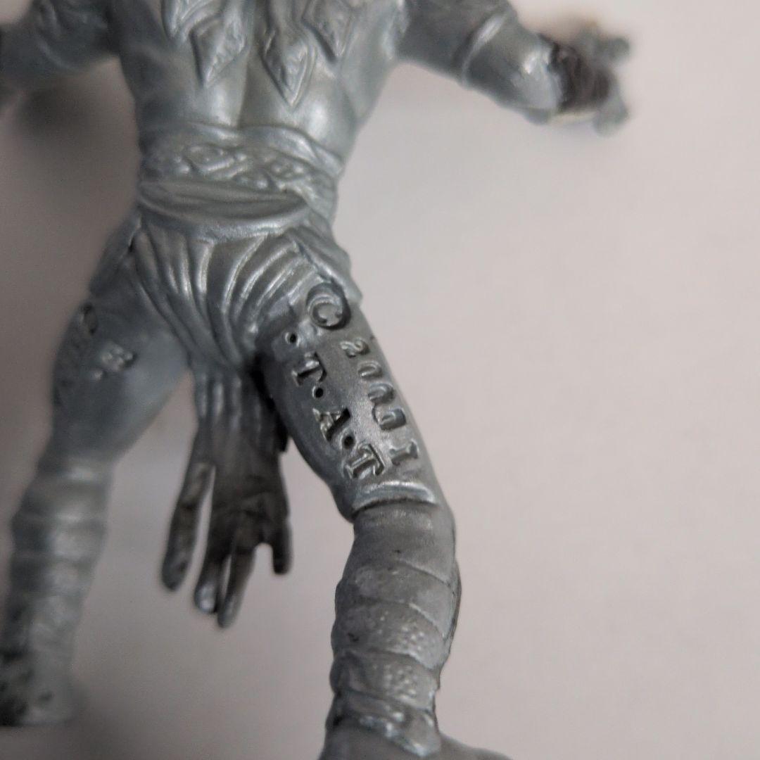 ☆【激レア！極美品！】仮面ライダークウガ 怪人メ・ギイガ・ギ ミニフィギュア — image 3
