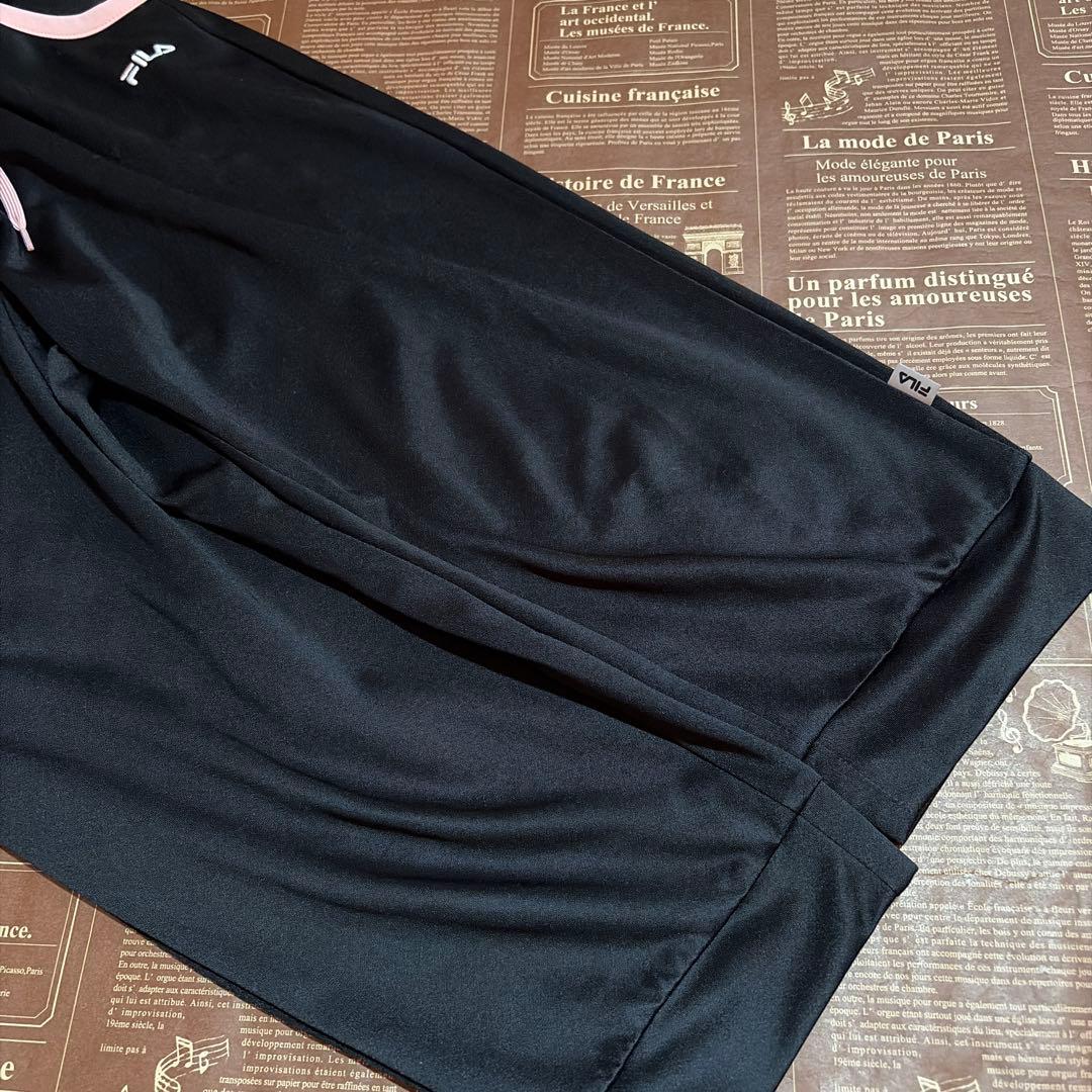フィラ　F IＬＡ　Mサイズ　黒　クロップドパンツ　パンツ　レディース — image 2