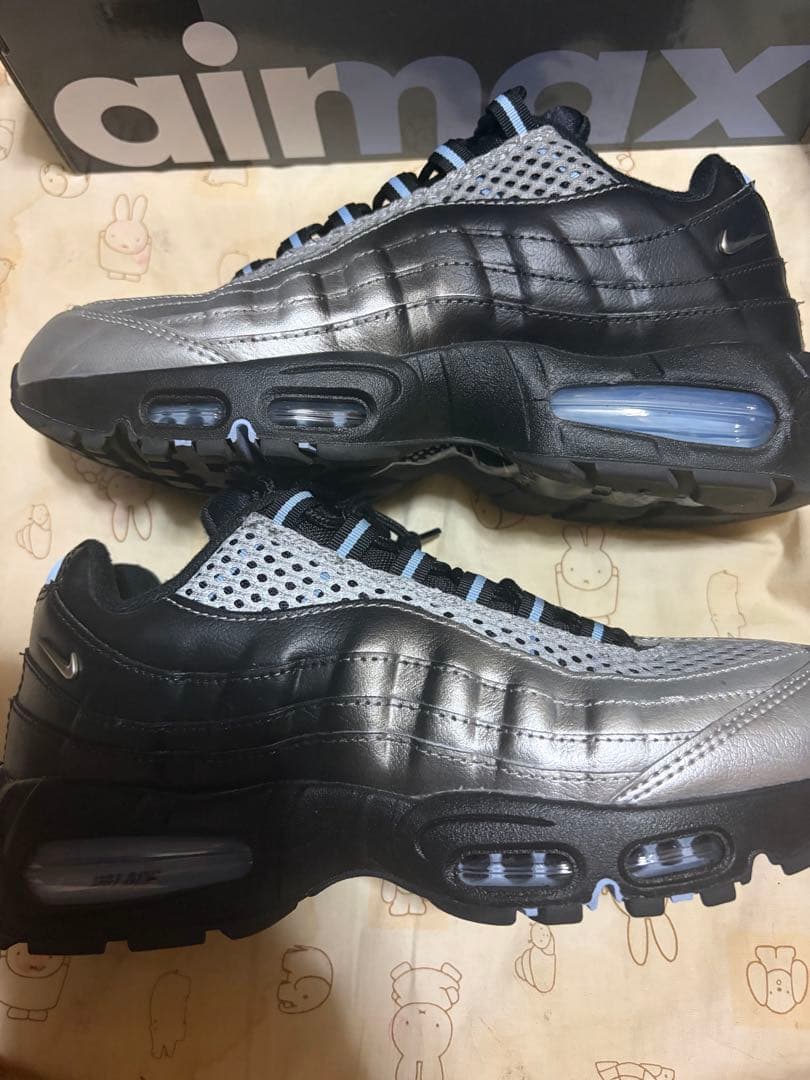 nike air max 95 x palace skateboards — image 2