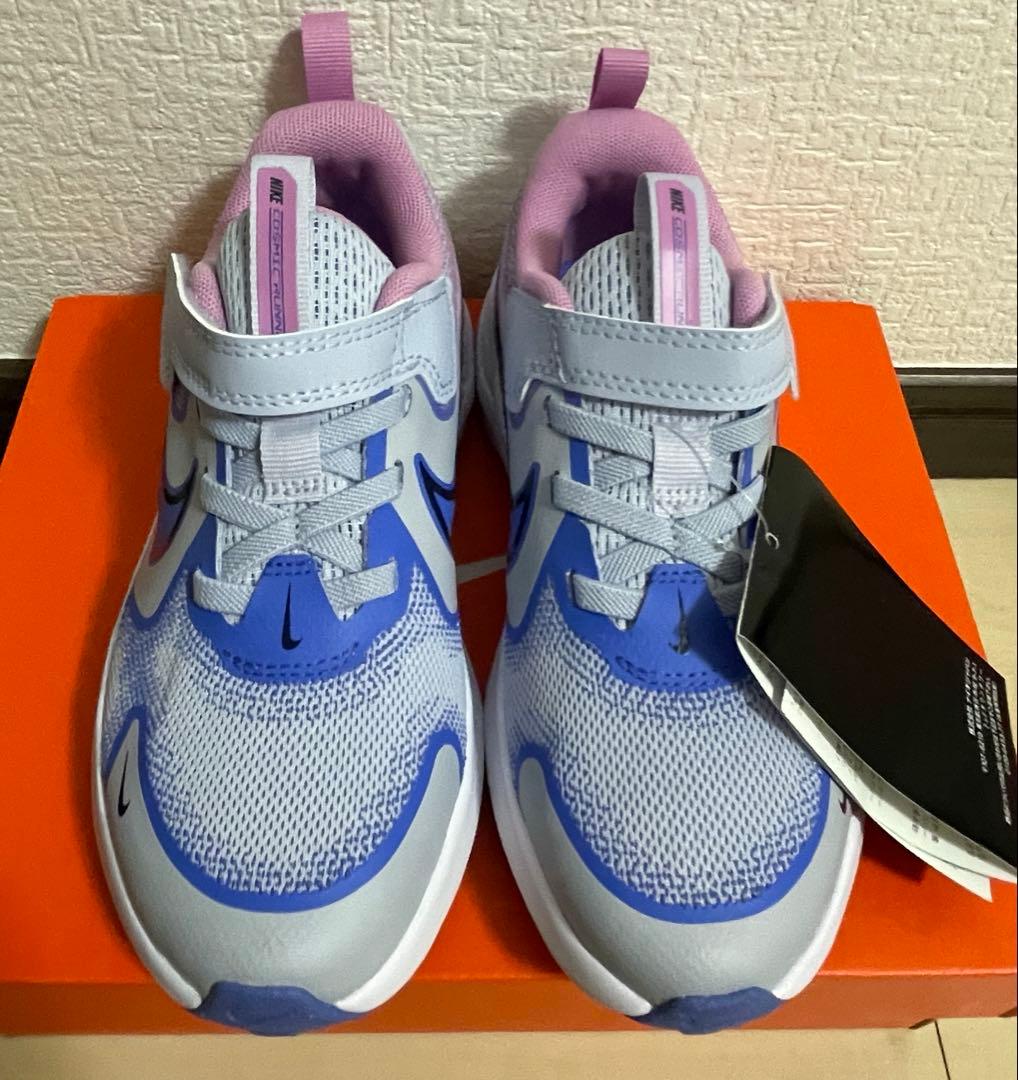 新品ナイキNIKE☆コズミックランナー19㎝ゴースト/ミッドナイトネイビー011 — image 3