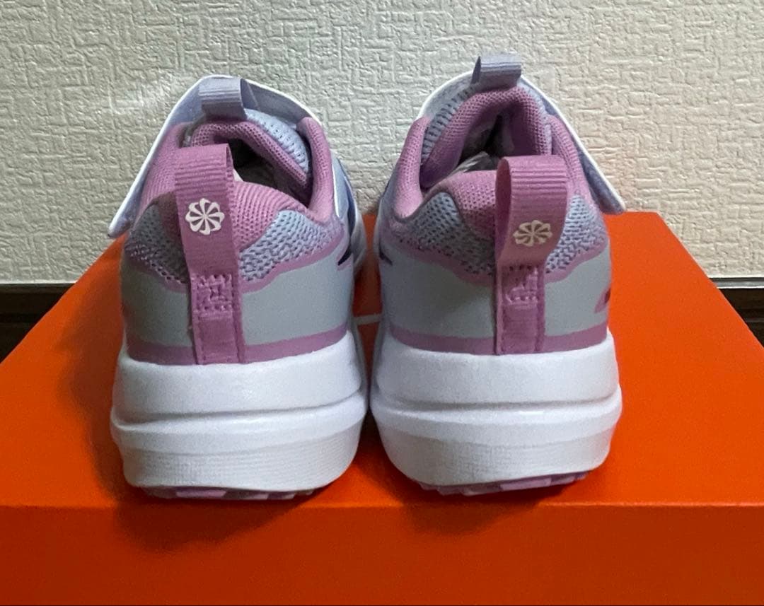 新品ナイキNIKE☆コズミックランナー19㎝ゴースト/ミッドナイトネイビー011 — image 4