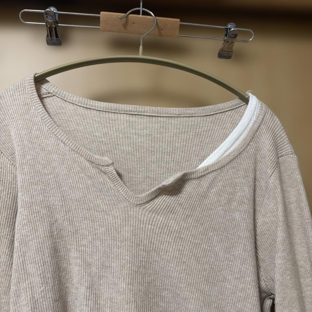 shein ベージュ　Tシャツ　カットソー　M — image 3