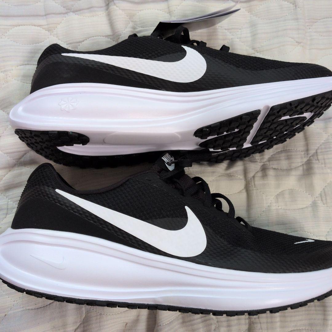 NIKE REVOLUTION ８ ブラック スニーカー — image 4