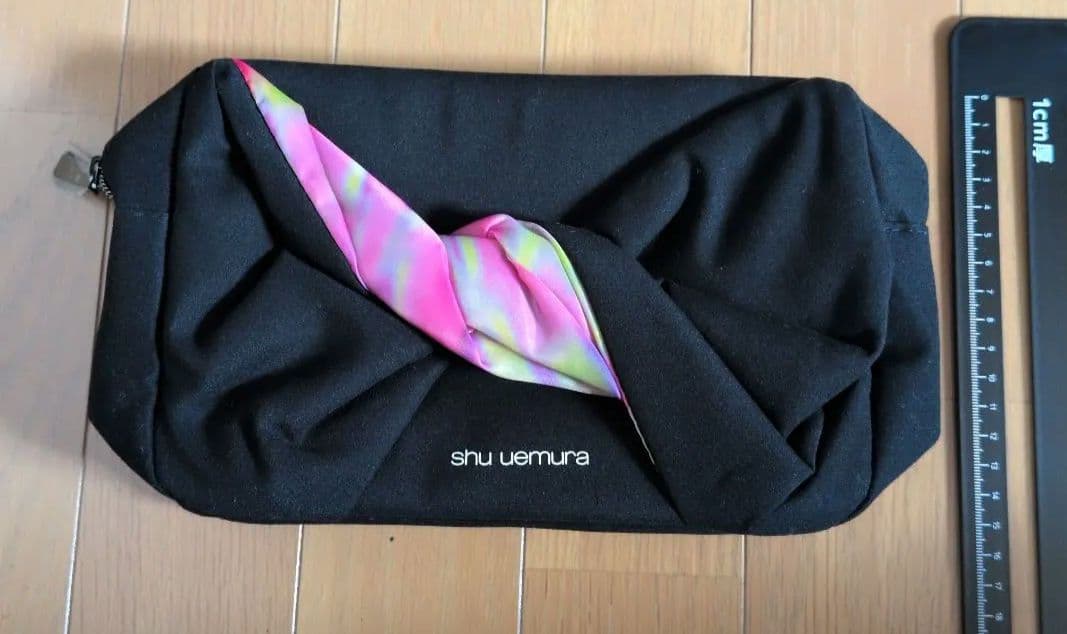 【新品・未使用】shu uemura　ノベリティ　ポーチ — image 3
