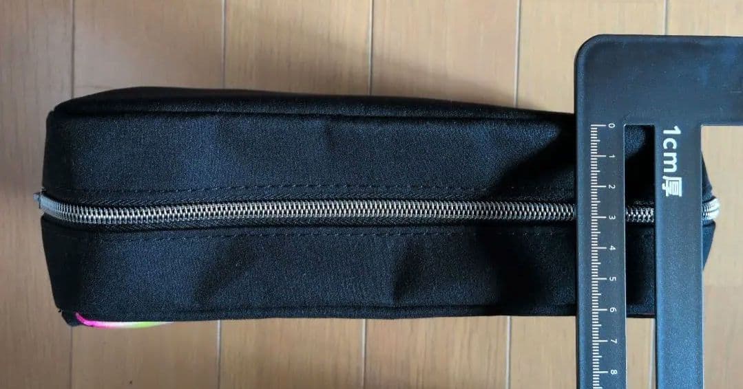 【新品・未使用】shu uemura　ノベリティ　ポーチ — image 4