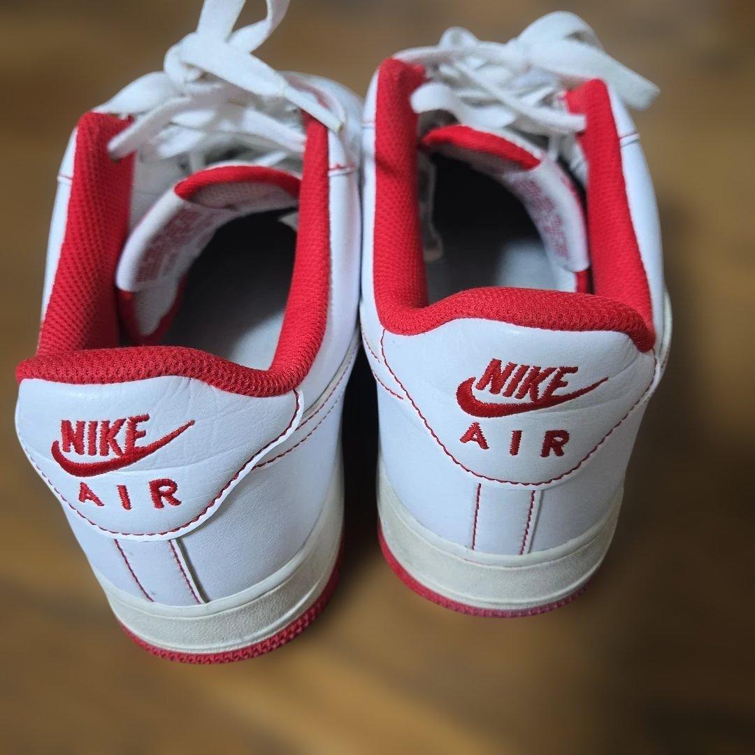Nike Air Force 1 ホワイト/レッド スニーカー — image 2