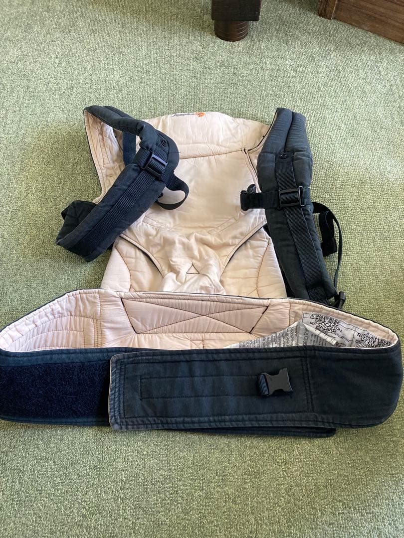 ergobaby 抱っこ紐 黒 — image 3
