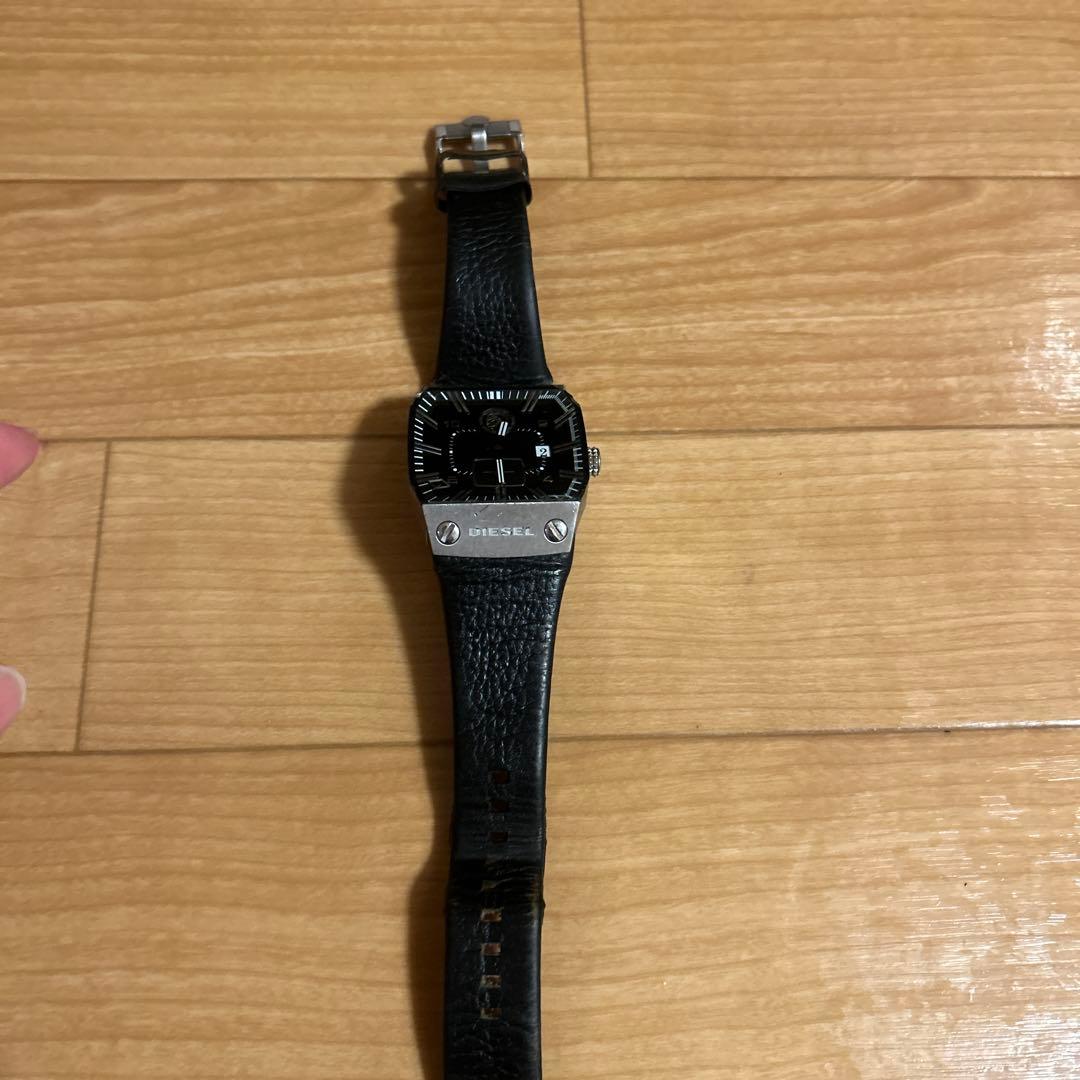 スクエア型 ブラック シルバー 時計 ☆最終お値下げ☆ — image 5