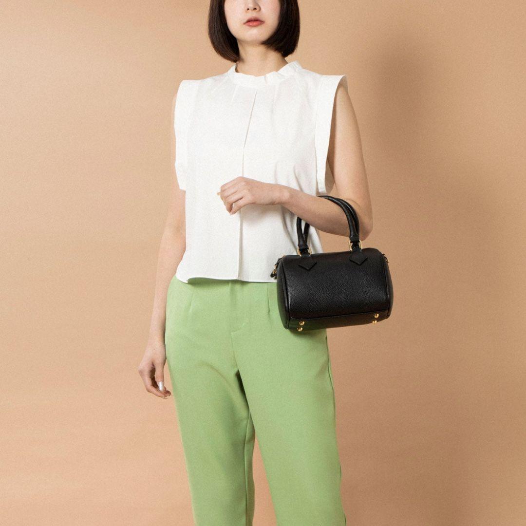 【美品】AULENTTI ミニボストンバッグ　2way　シボ革　斜め掛け　黒 — image 2