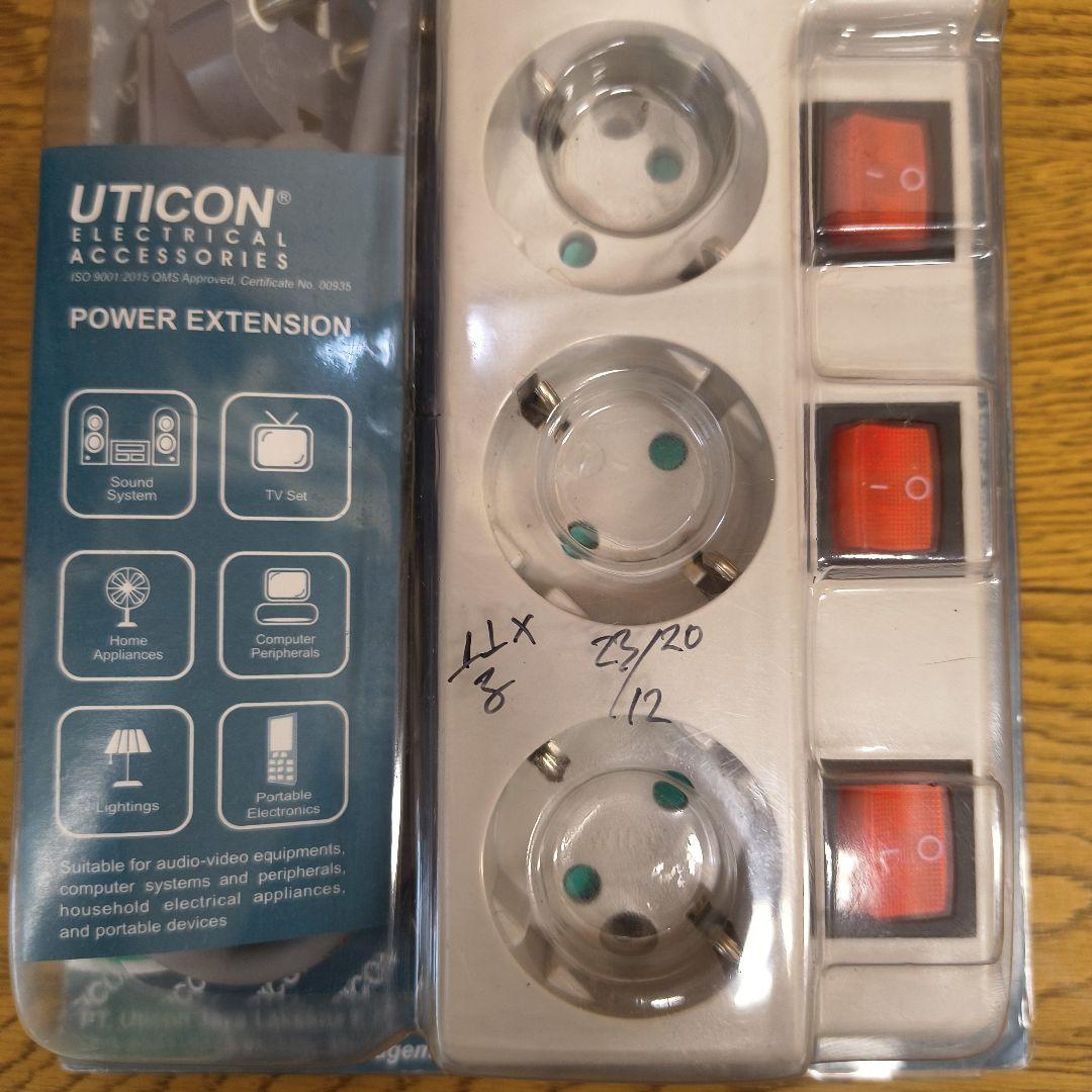 UTICON 3口電源タップ ST-1382 SW 1.5m — image 3