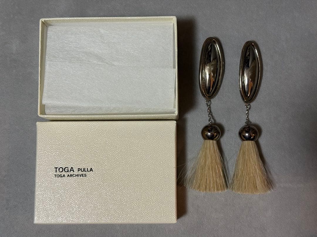 TOGA PULLA トーガプルラ フリンジイヤリング — image 5