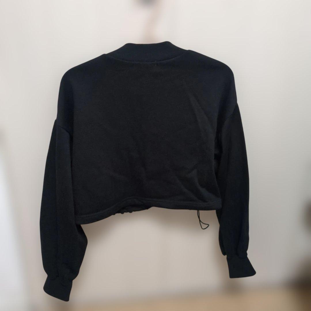 一度しか着てません‼️極美品✨️✨️　ブラック 　トレーナー — image 2