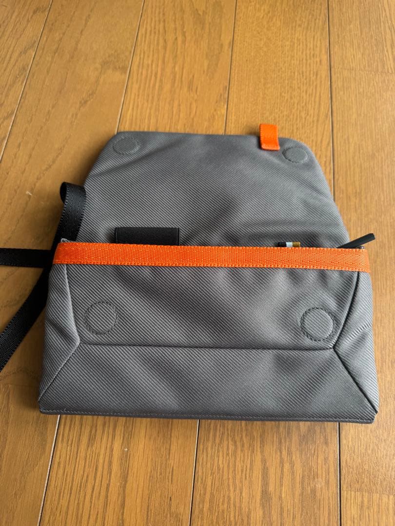MILESTO ショルダーバッグ グレー/グレー — image 3