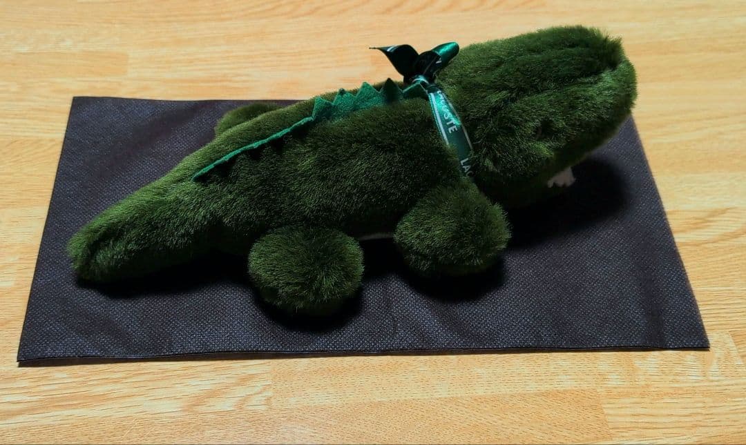 LACOSTE 70周年ノベルティラコステ ワニ ぬいぐるみ 公式品(非売) — image 4