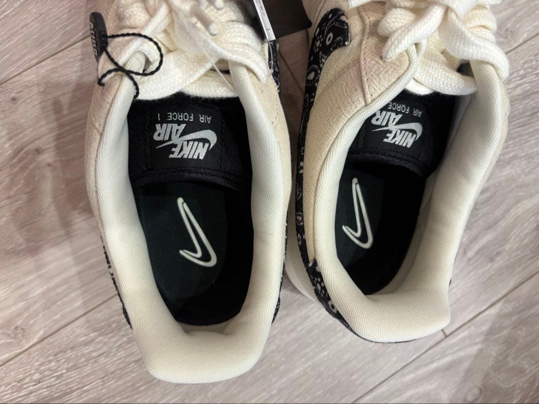 ナイキ　NIKE エアフォース1 ペイズリー　クリーム　新品　スニーカー — image 5