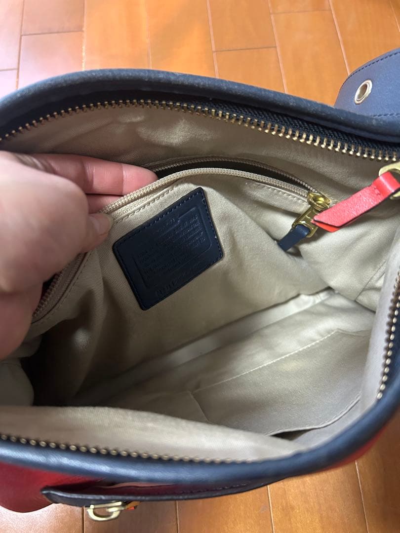 COACH ショルダーバッグ レッド/ネイビー — image 3