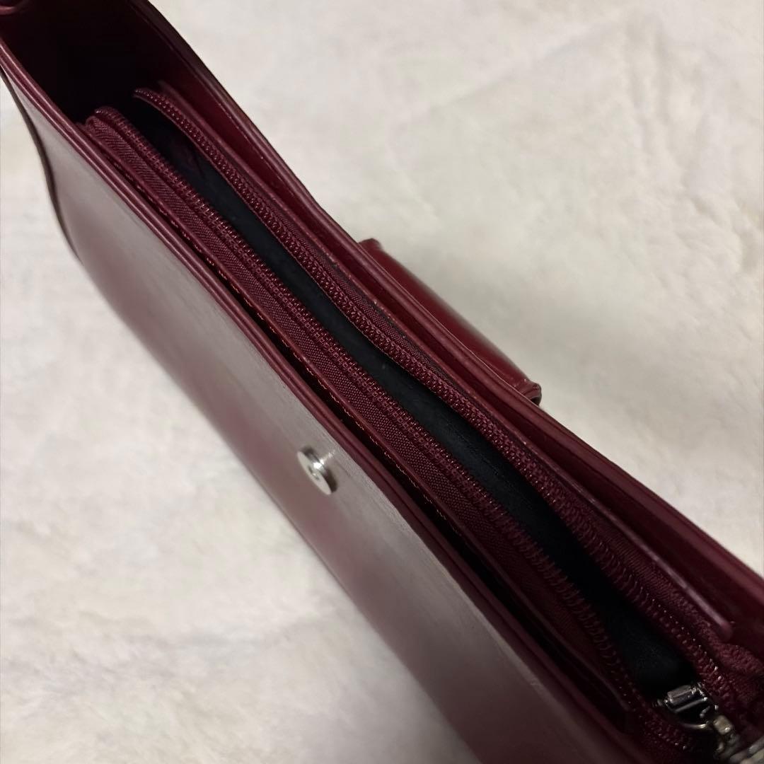 ワインレッド ハンドバッグ — image 3