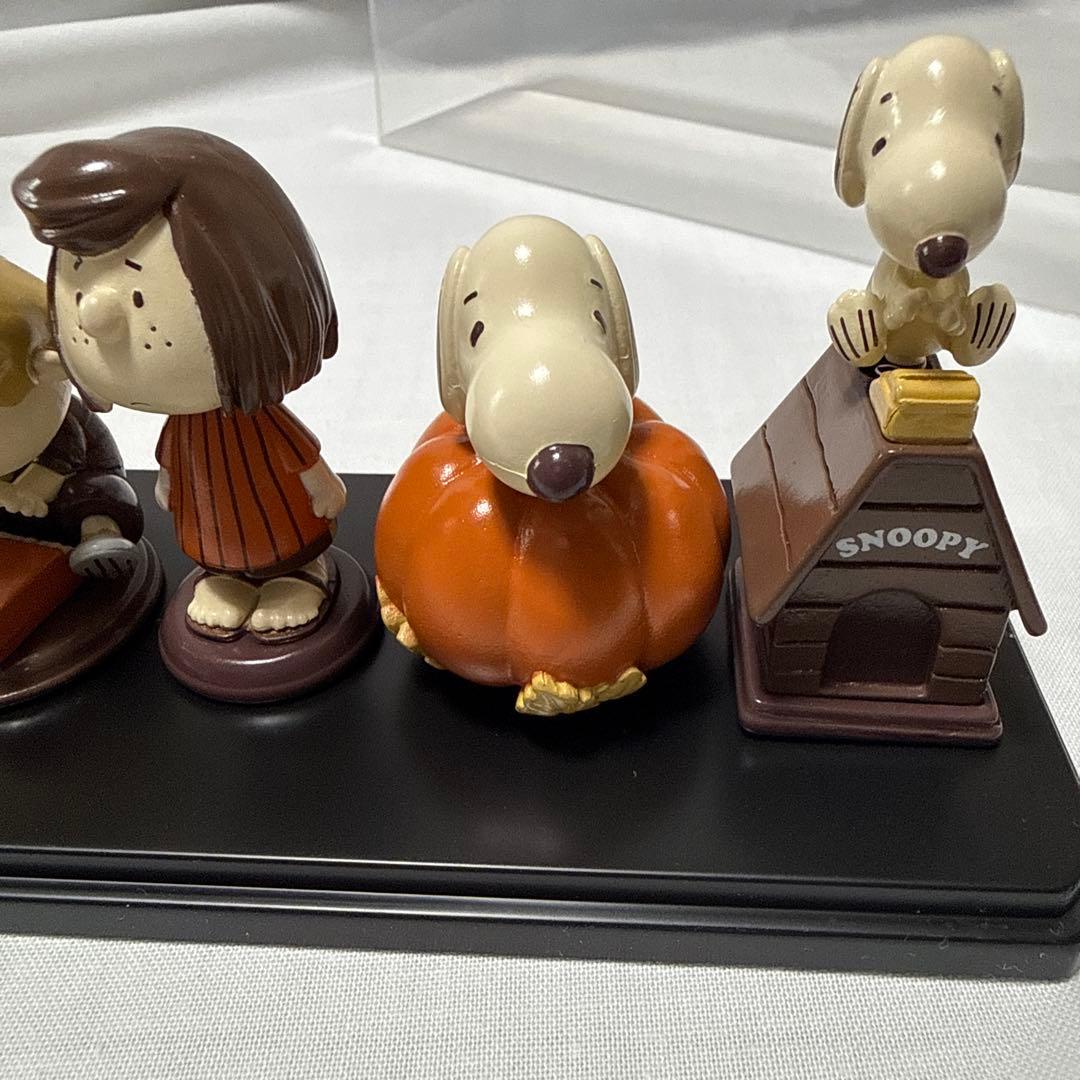 Peanuts フィギュア 6体セット ケース付き 首振りタイプ — image 2