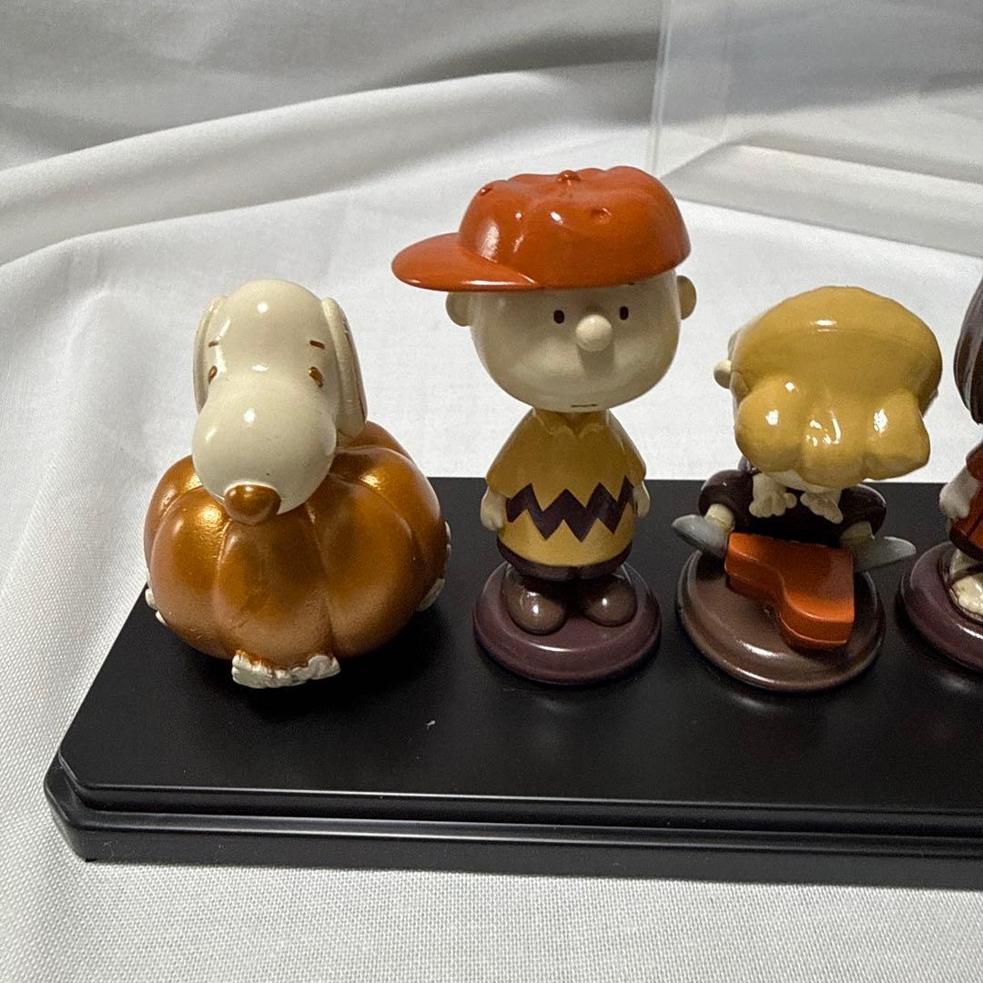 Peanuts フィギュア 6体セット ケース付き 首振りタイプ — image 3