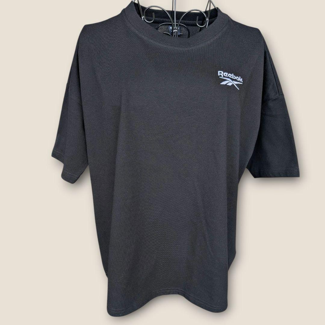 【新品】Reebok リーボック ワイドTシャツ ブラック バックロゴ — image 2