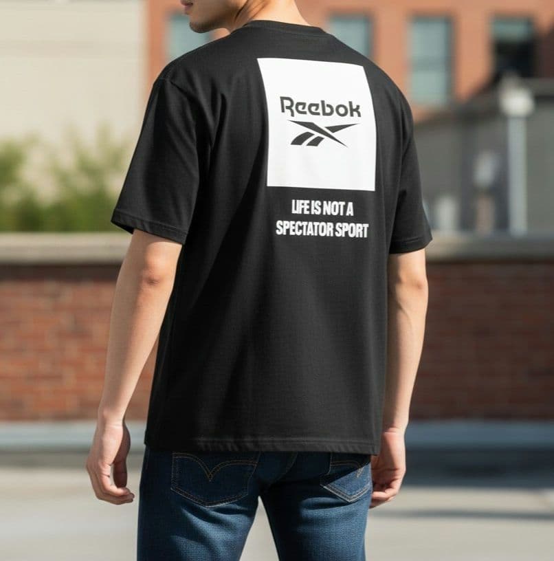 【新品】Reebok リーボック ワイドTシャツ ブラック バックロゴ — image 4