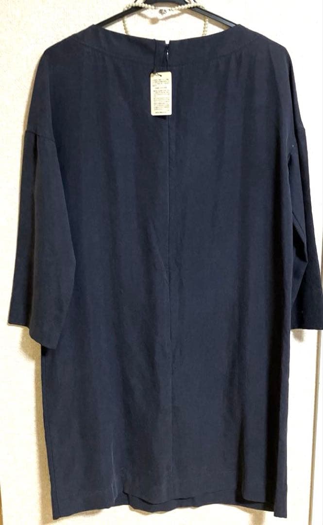 【新品・タグ付き】東京スタイル　ネイビー 長袖ワンピース FREE — image 3