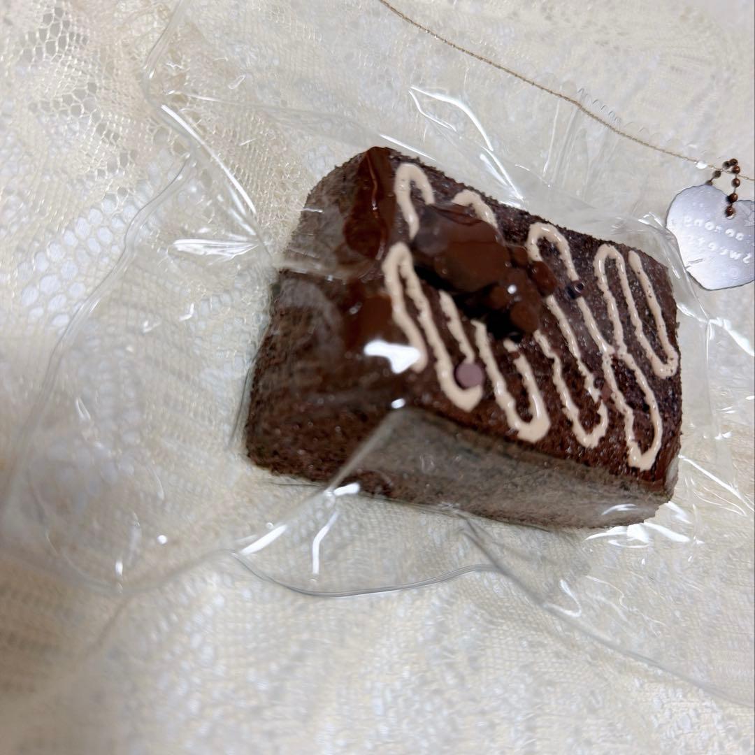 xiaorong シャロオン クマチョコレートケーキ スクイーズ — image 2
