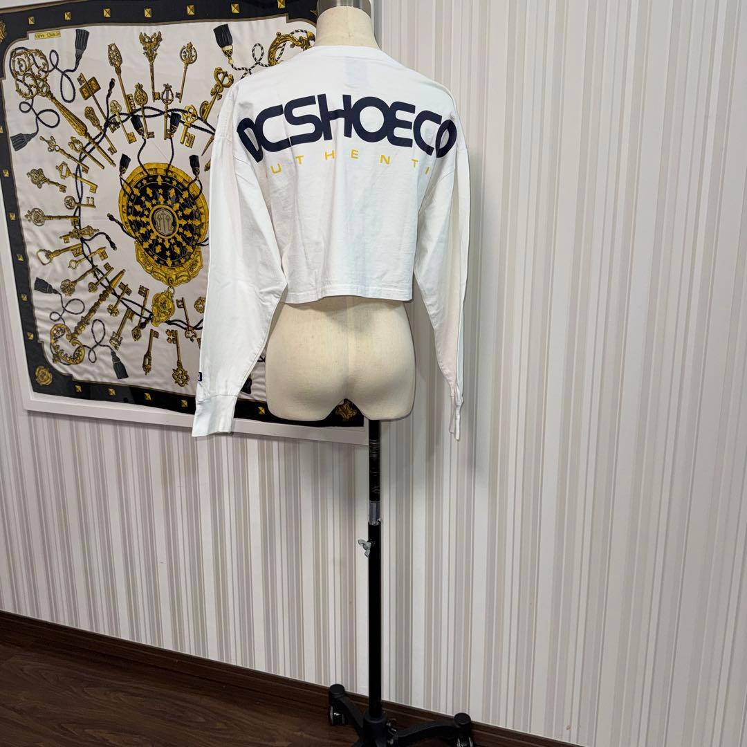 GYDA×DCSHOECO コラボ長袖 クロップド丈 ホワイト　ジェイダ — image 2