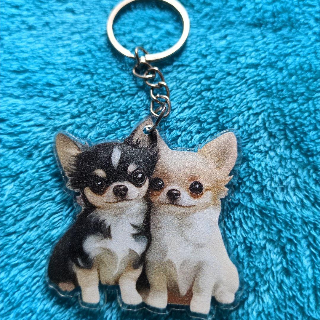 新品未使用で可愛いチワワ アクリルキーホルダーです — image 2