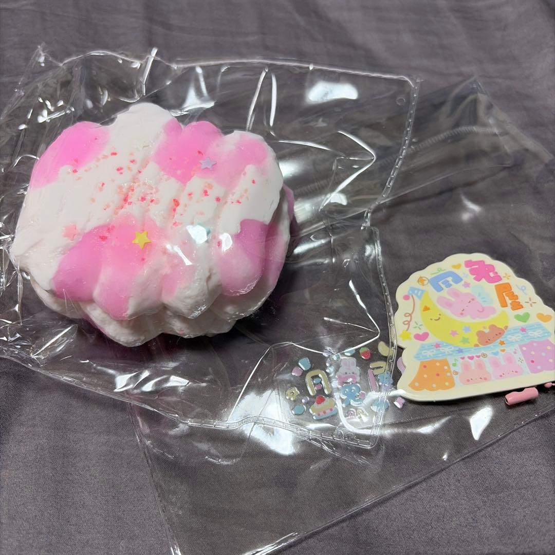 月兎屋 スクイーズ さくらんぼうねうね — image 2