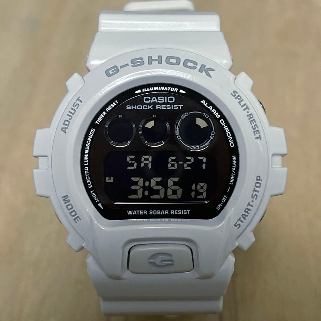 人気モデル★完動★美品G-SHOCK DW-6900NB 光沢ホワイト 反転液晶 — image 2