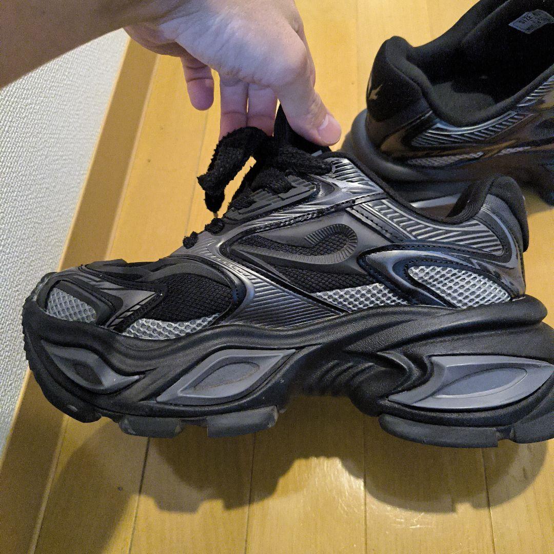 LUMY Vortex スニーカー — image 3