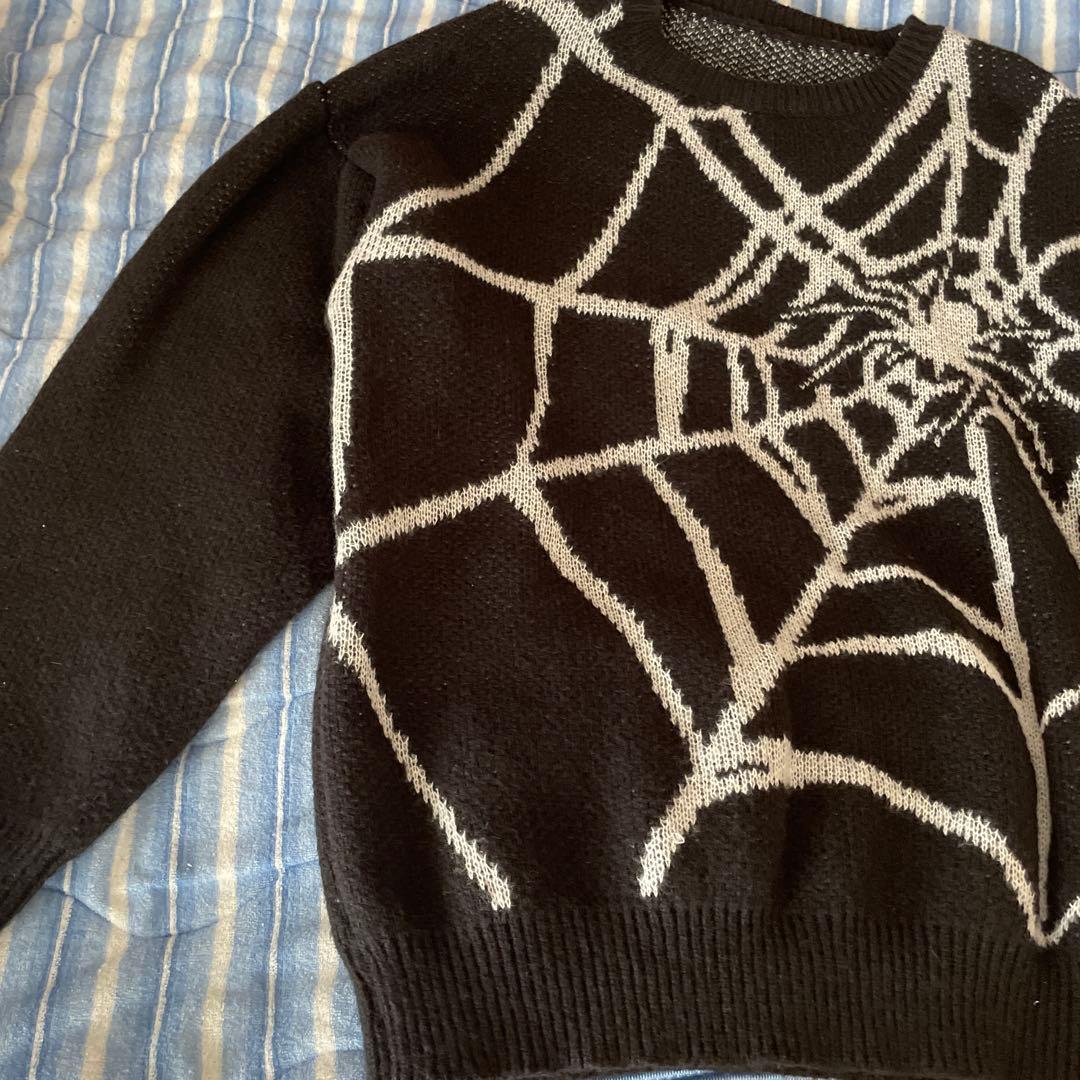 スパイダーウェブ柄 クルーネックニット ブラック — image 2