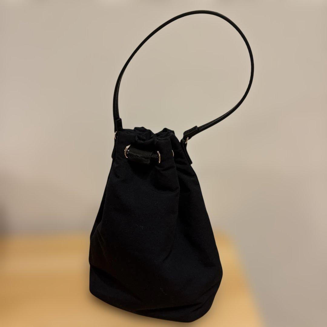 美品　CONTE ドローストリングバッグ　ブラック — image 2