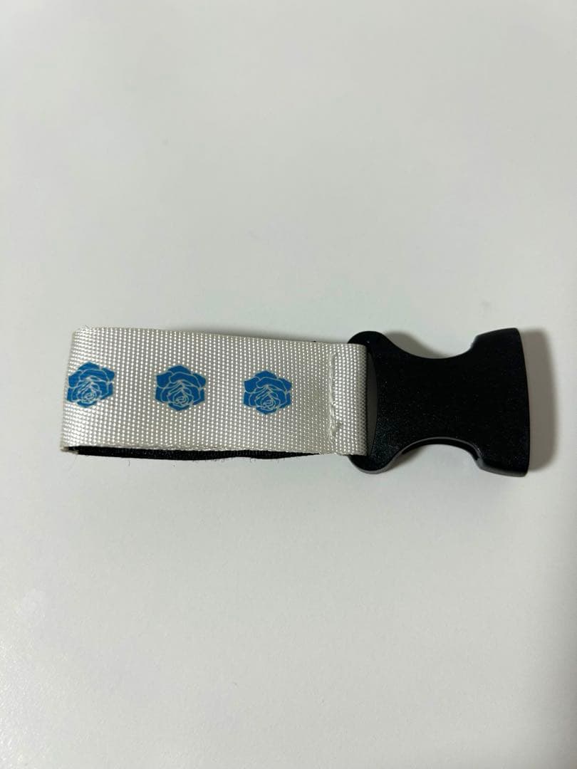 Ado キーホルダー バックルストラップ — image 2