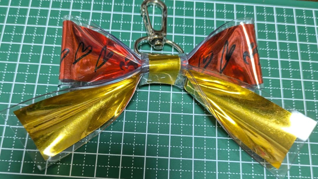 ミセス 銀テープ リボン キーホルダー ゼンジン — image 2