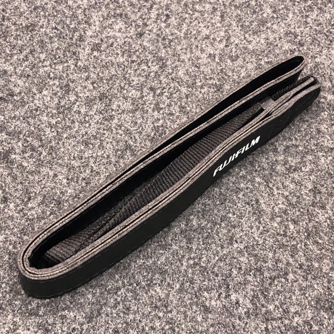 S151b FUJIFILM カメラストラップ 純正新品 — image 3