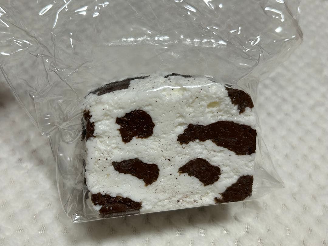 スクイーズ kikisquishy 氷バター チョコトースト 牛柄 — image 4