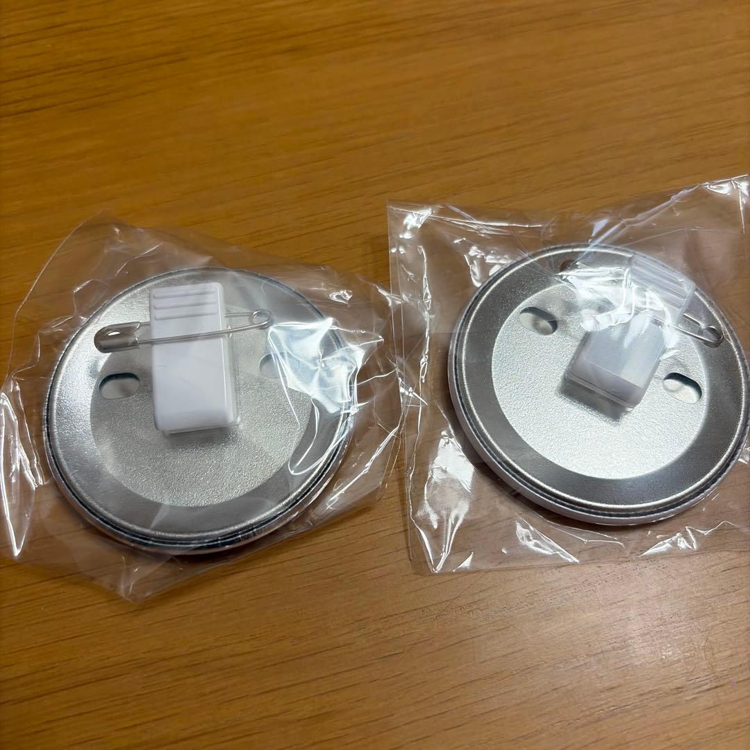 TOKYO FM 缶バッジ — image 2