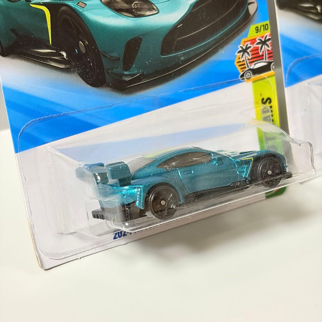 ホットウィール 2024 アストンマーティン ヴァンテージ GT3 2点セット — image 5