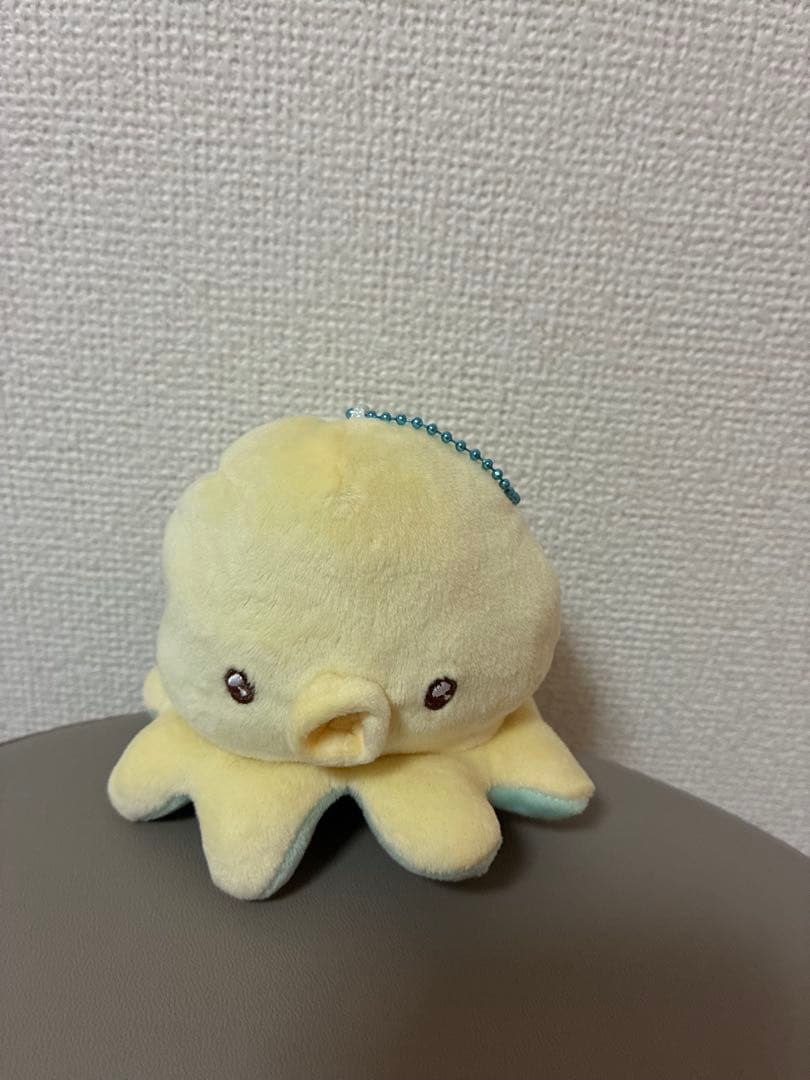 リバーシブル タコ ぬいぐるみ キーホルダー — image 2