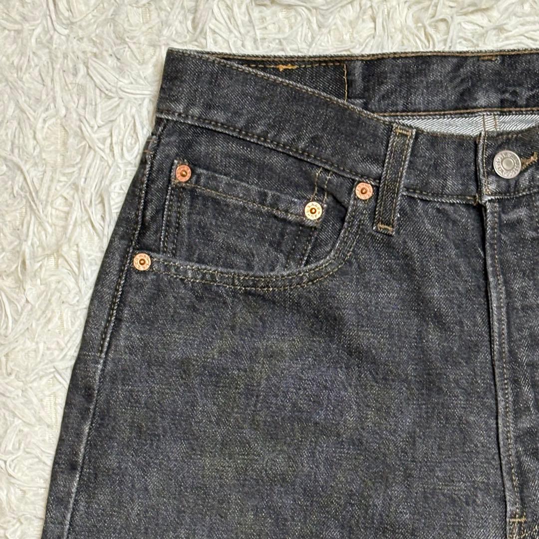 Levi's 501 USA製 先染めブラック W32 L30 ボタン裏553 — image 4