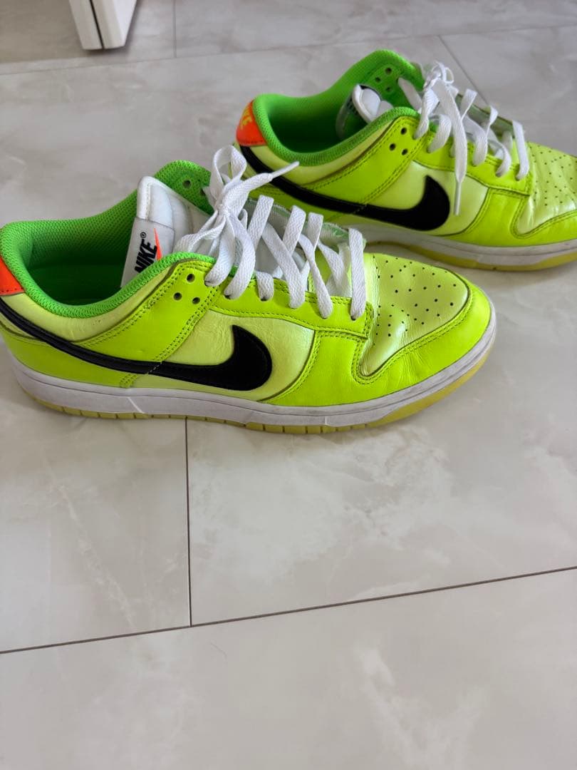 NIKE DUNK LOW 蛍光イエロー "Volt" ダンクロー　ボルト — image 4
