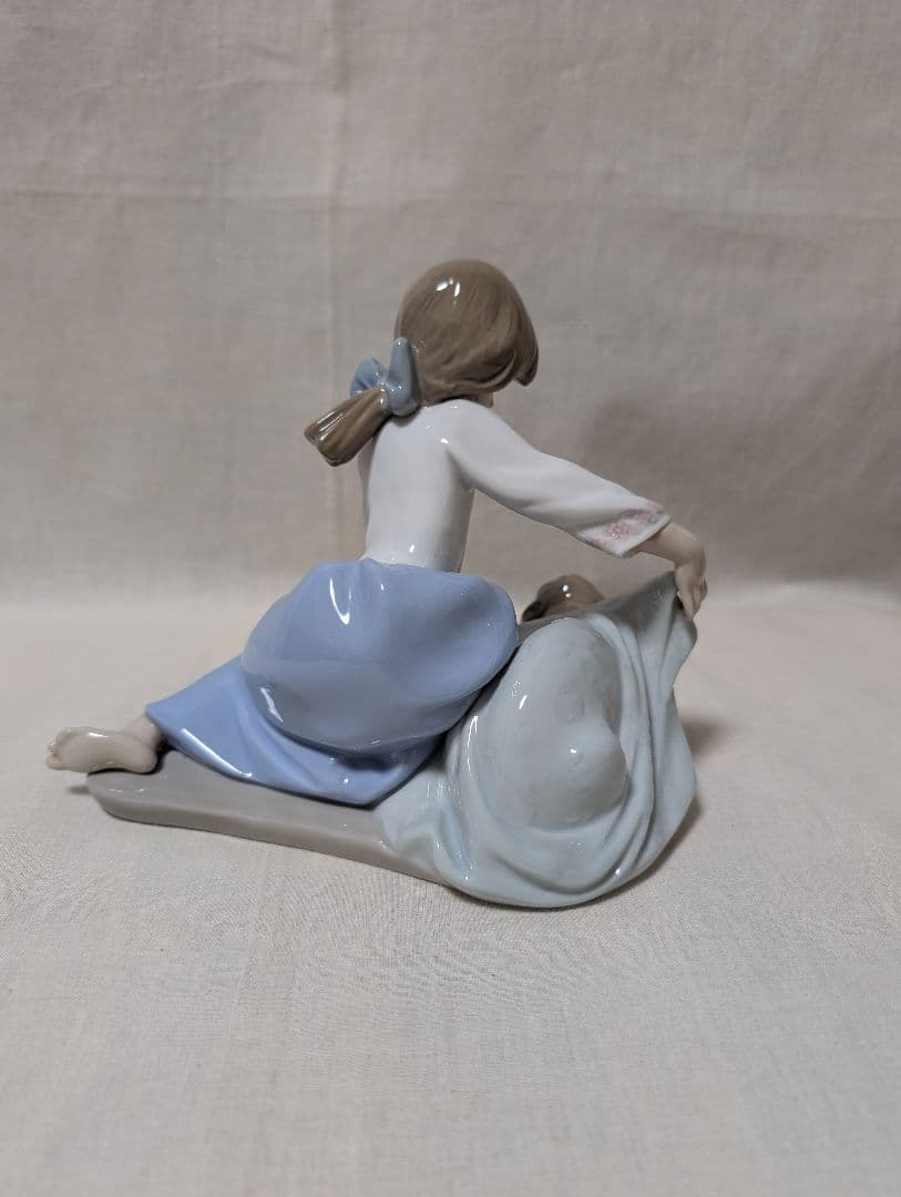 LLADRO 風邪をひかないように — image 3