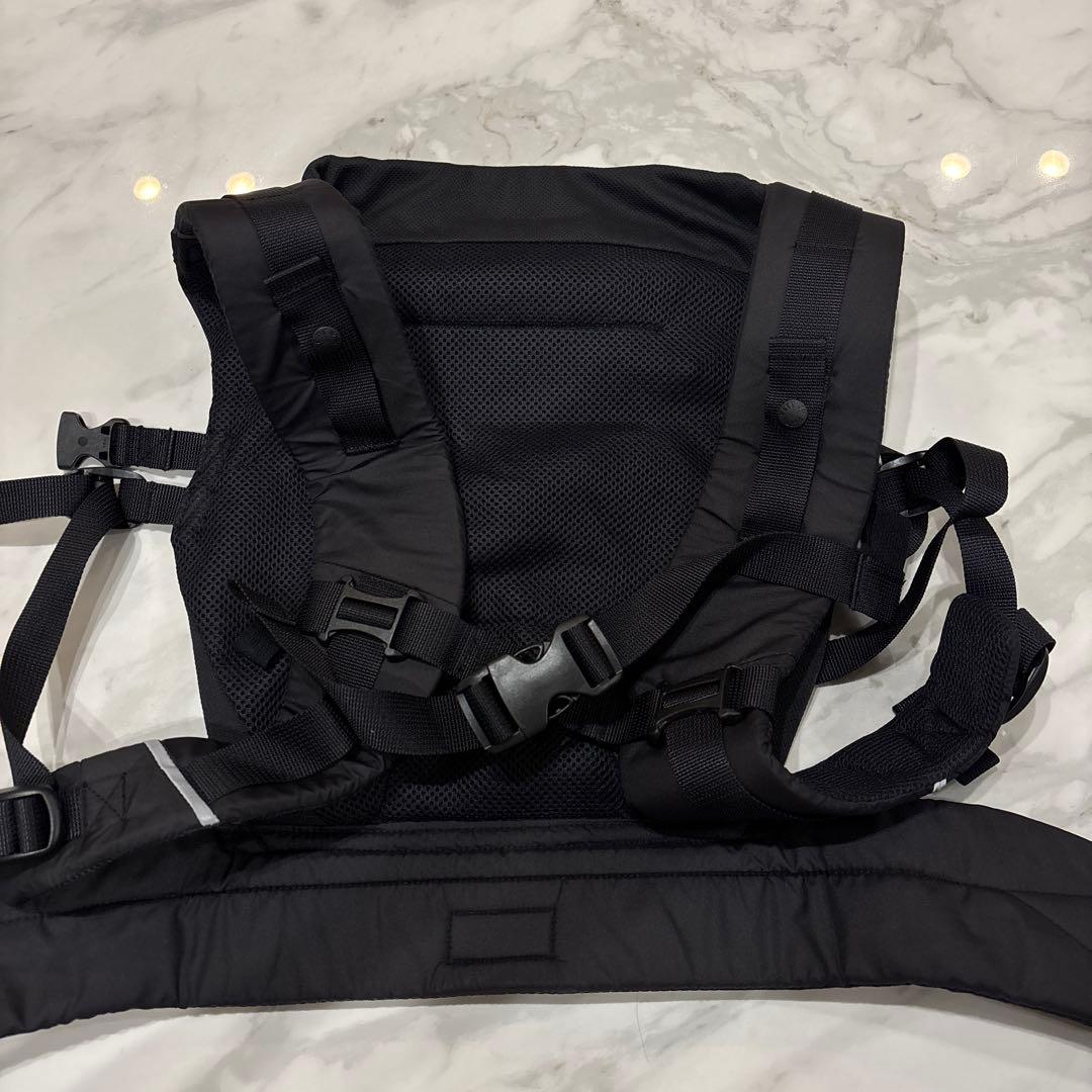 【美品】THE NORTH FACE 抱っこ紐 黒　タグ有 — image 3