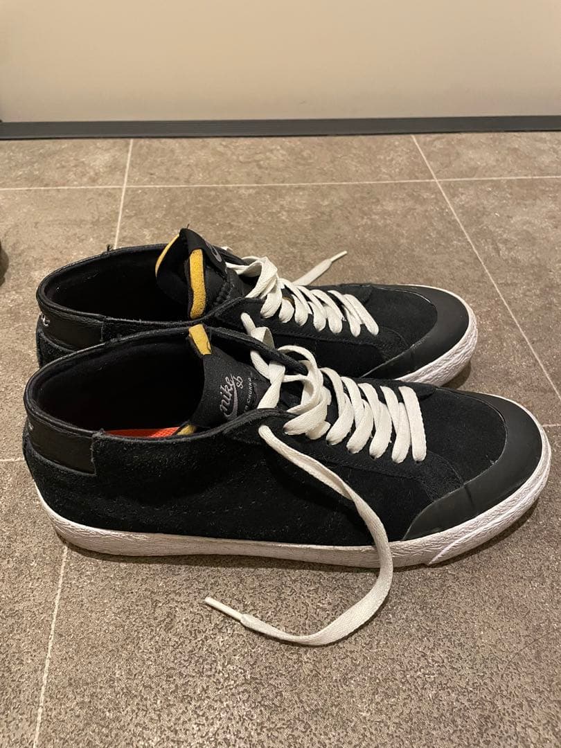 Nike SB ブラック スニーカー — image 3