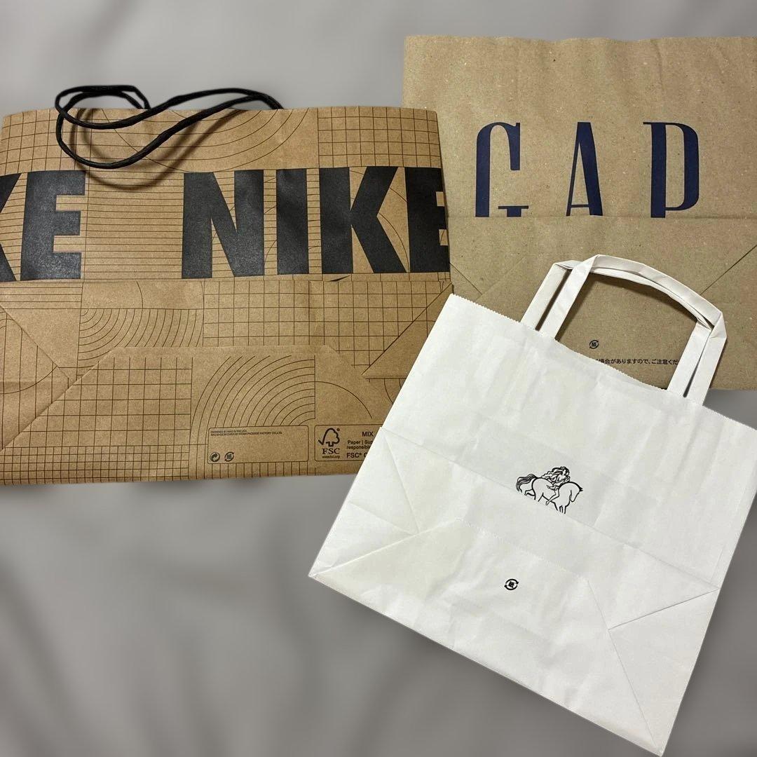 ショッパー NIKE GAP GODIVA — image 2