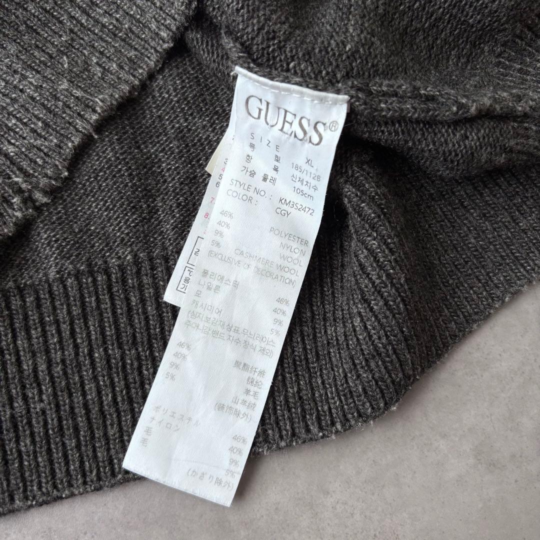 19324 GUESS ワンポイント ロゴ ヘンリーネック セーター — image 5