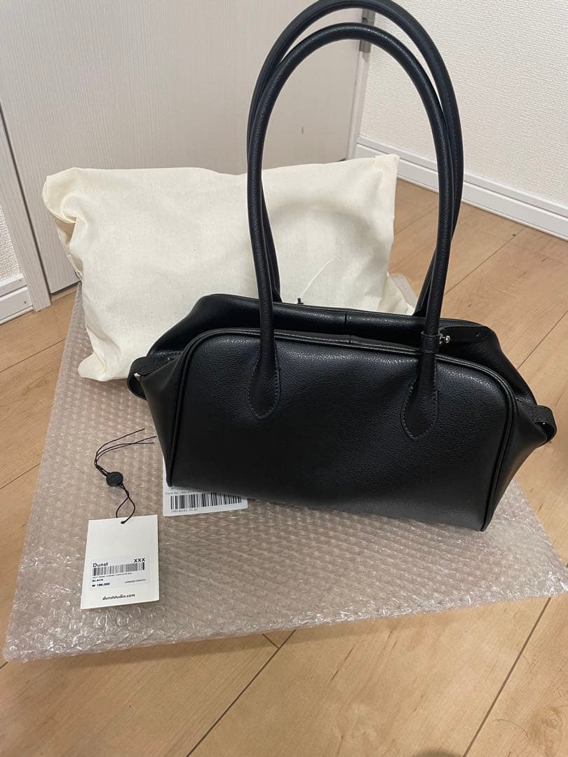 Dunst 黒 レザーハンドバッグ　small — image 2